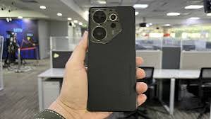 Tecno Camon 20 Premier in hand